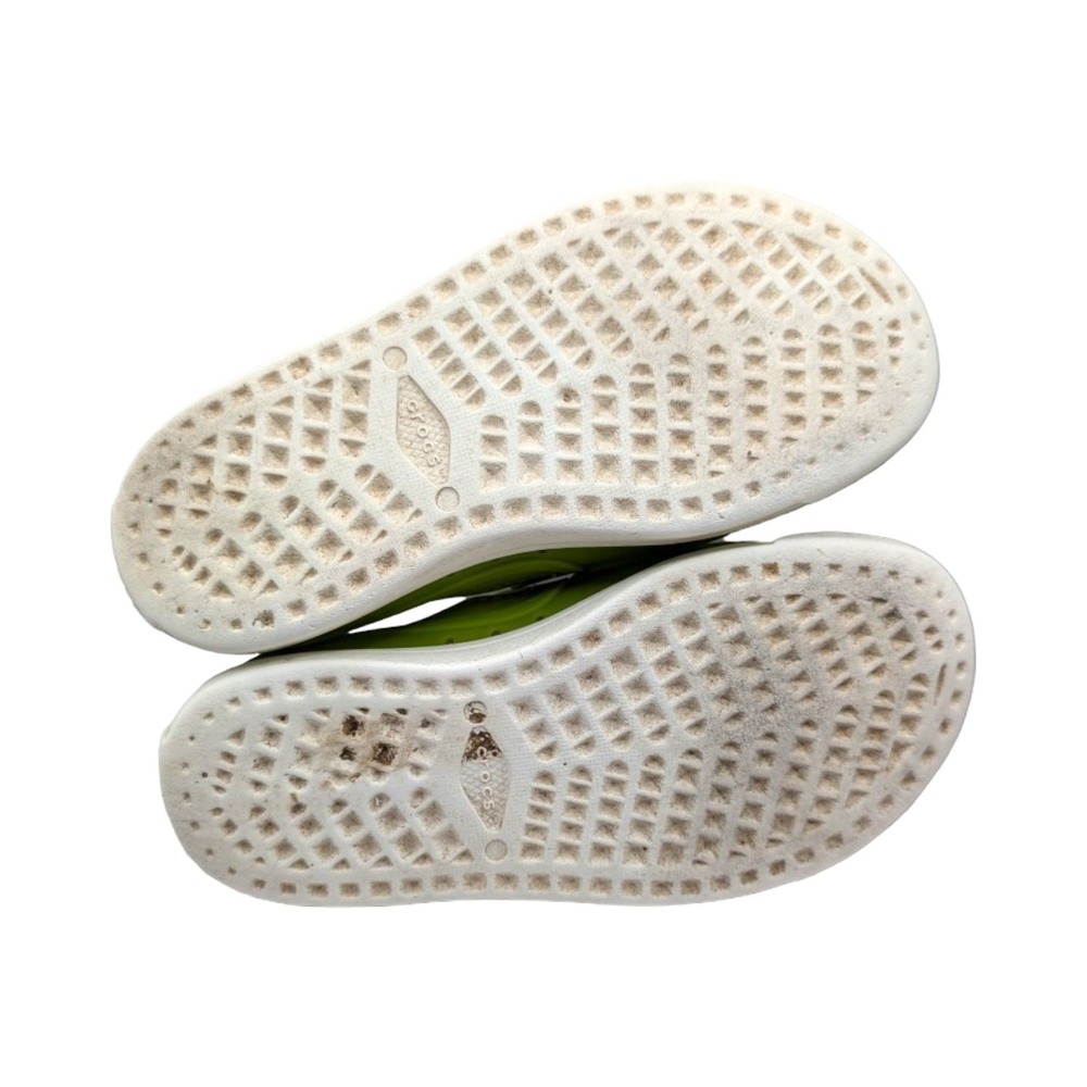 Crocs Kids Size 11 Green Slip On Clogs Lightweight Water Shoes Unisex - Picture 4 of 4